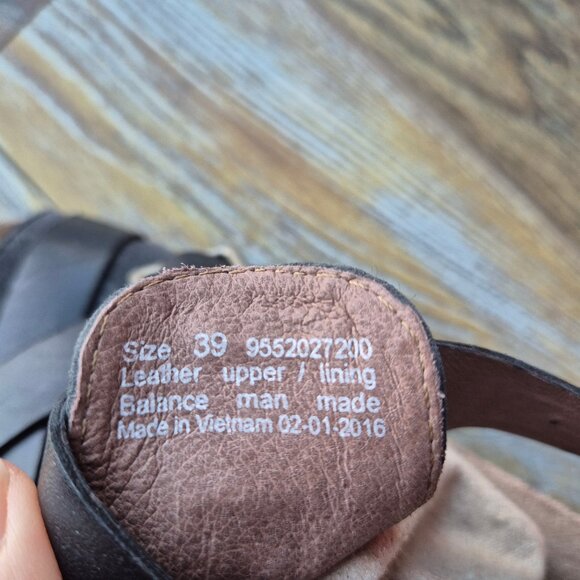 Dansko Dominique T-strap 3" Block Heel Sandals Cork Midsole Black Leather - Picture 9 of 9